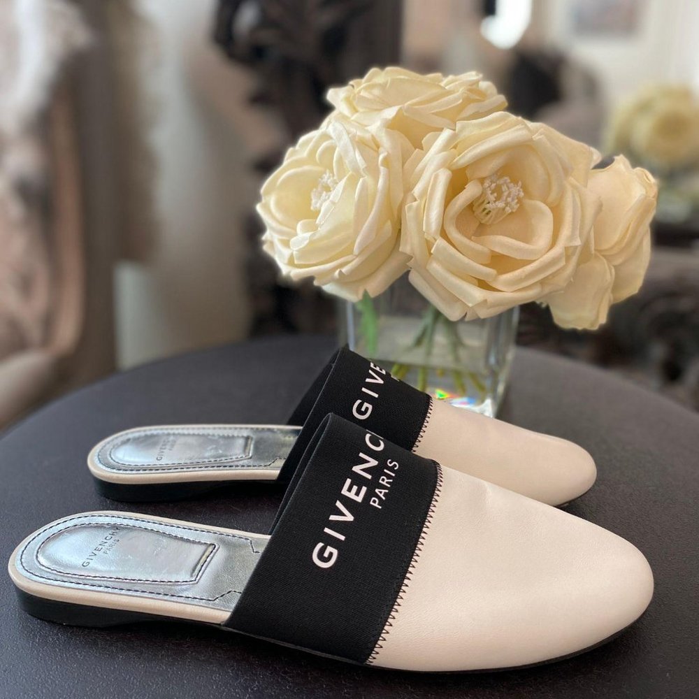 (Sold) Givenchy Bedford Flat Leather Mules Cream - Picture 7 of 12